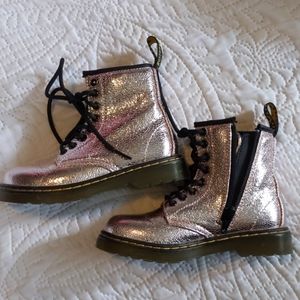 Dr. Martens pink girls boots. size 11.